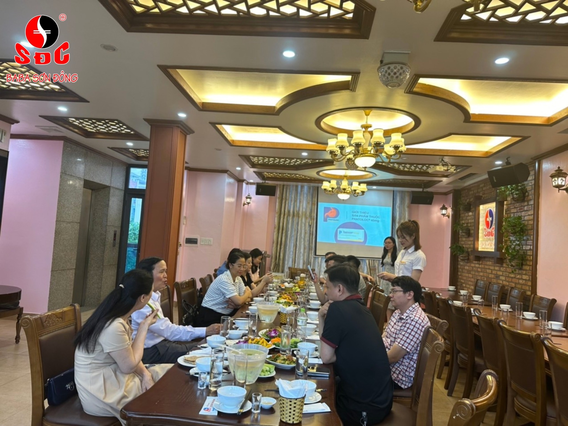 Nhà hàng đặt tiệc tất niên