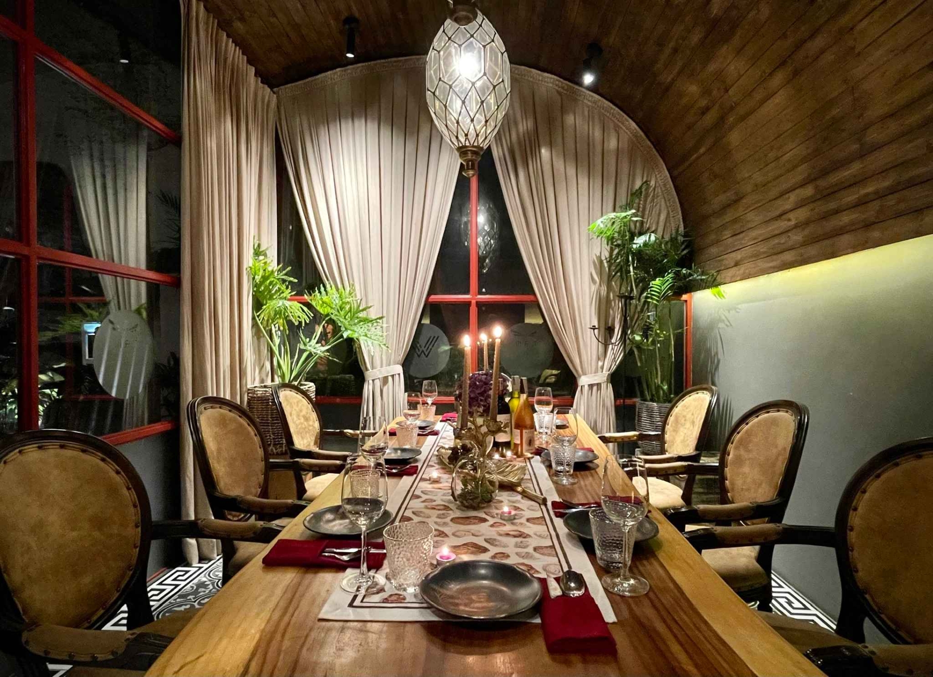 Đặt tiệc sinh nhật Hà Nội
