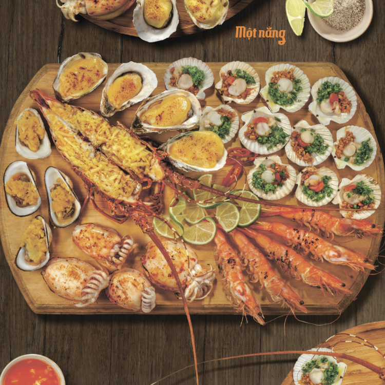 Đặt tiệc tất ni&ecirc;n tại H&agrave; Nội