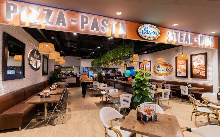 Nhà hàng tiếp khách sang trọng ở Hà Nội