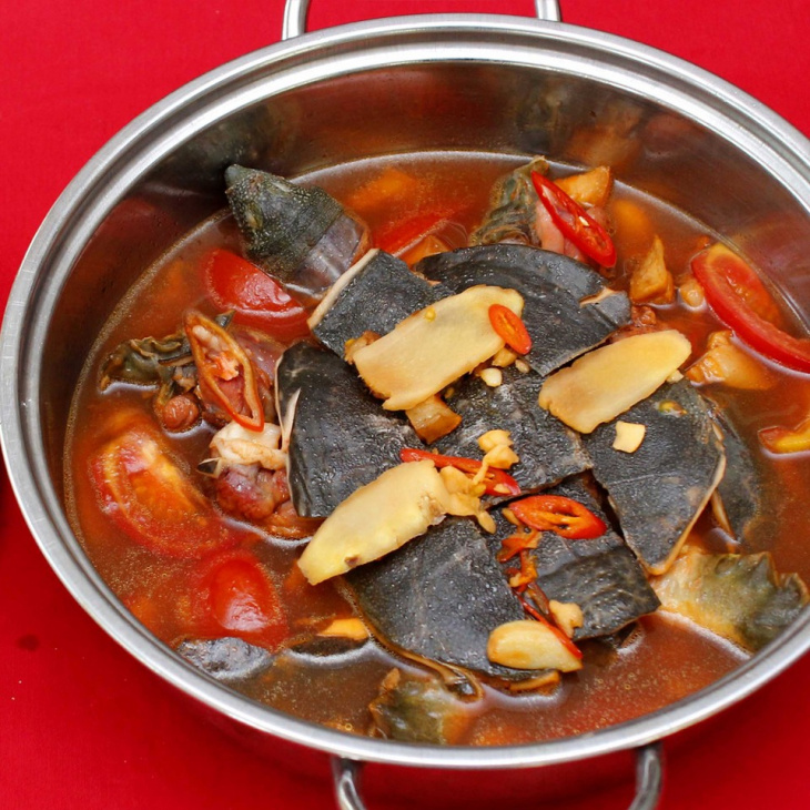 Món ăn ba ba hồng xíu