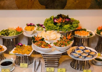 Nhà hàng tổ chức sinh nhật công ty ấm cúng cho doanh nghiệp